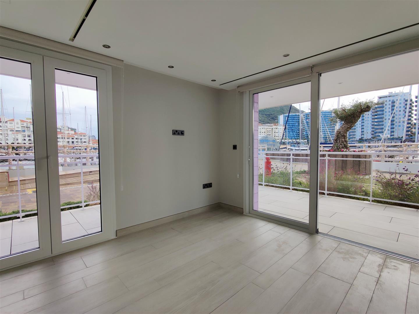 Image of Apartment - 2 Bedrooms - 2 Bathrooms for Sale in Marina Club-Gibraltar, Image 6